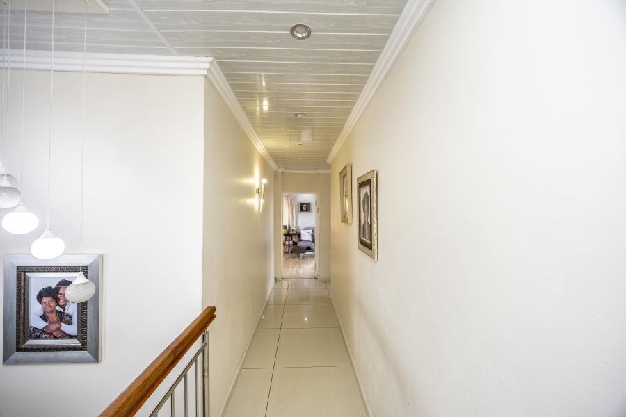 5 Bedroom Property for Sale in Beacon Bay North Eastern Cape